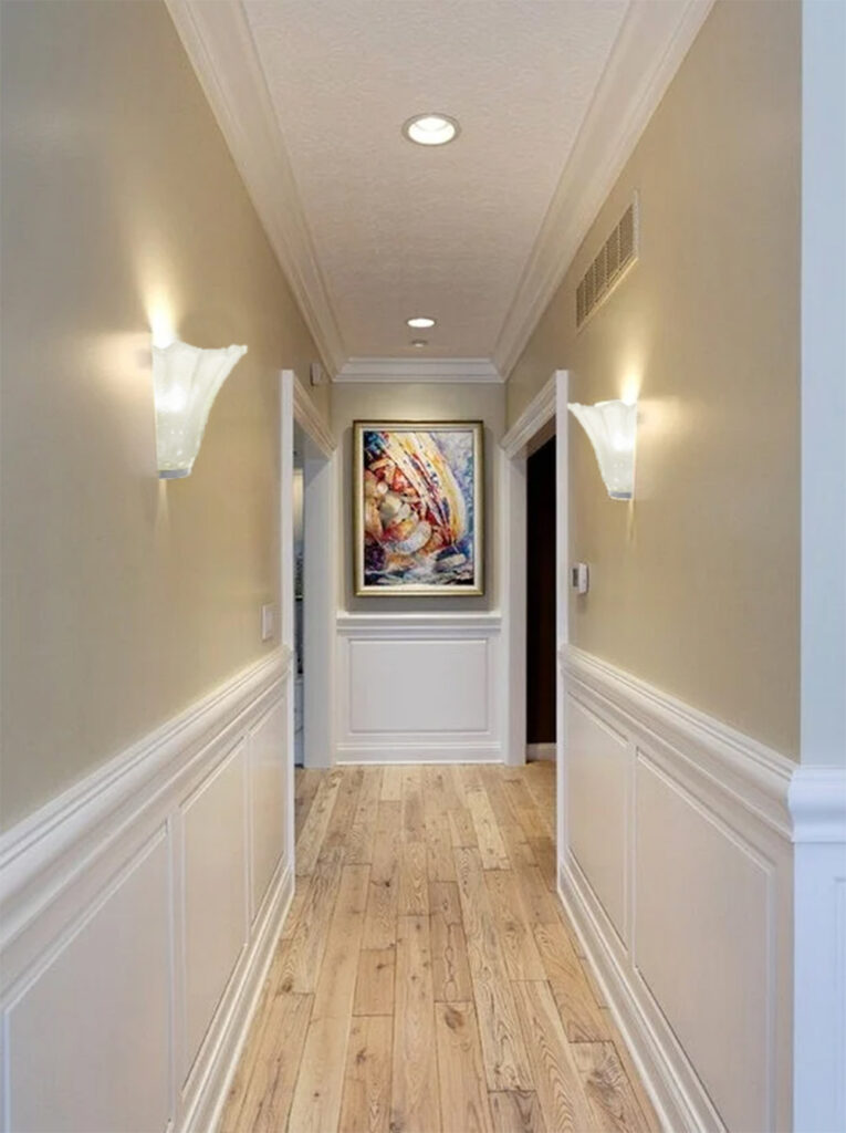 Hallway lighting with Murano glass applique
